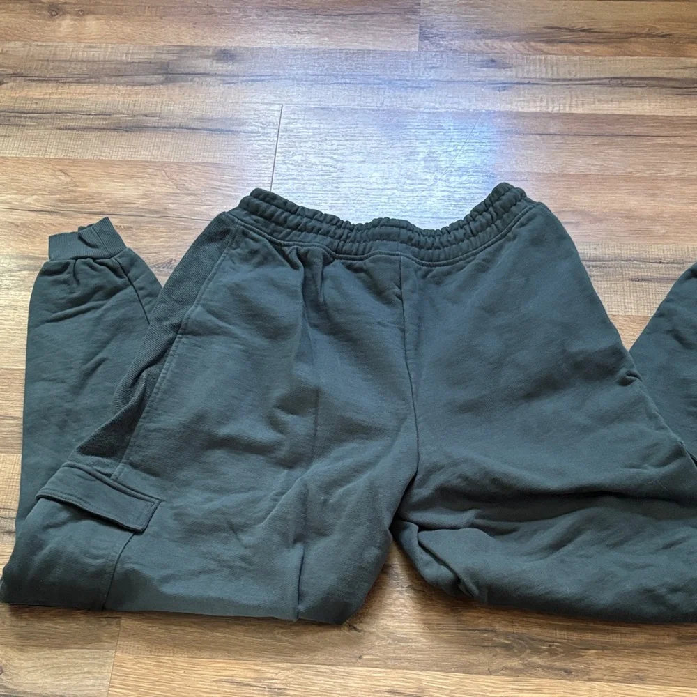Gymshark Legacy Cargo Joggers - Picture 3 of 5